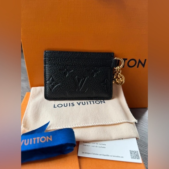 Louis Vuitton LV Charms Card Holder - Picture 5 of 16